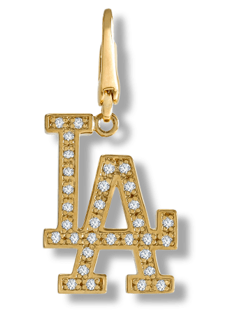 ドジャースのLAのロゴの形をしたジュエリーの正面から見た画像